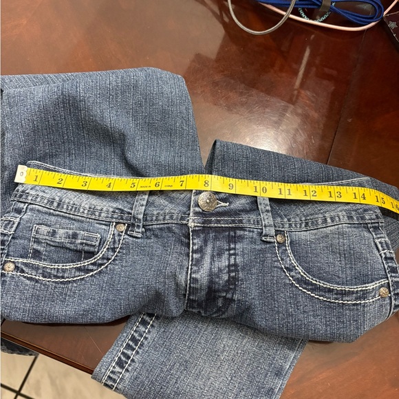 Women’s Size 6 Average Blue Straight Leg Jeans Roz & Ali Blue Jeans Light Washed - Picture 9 of 10